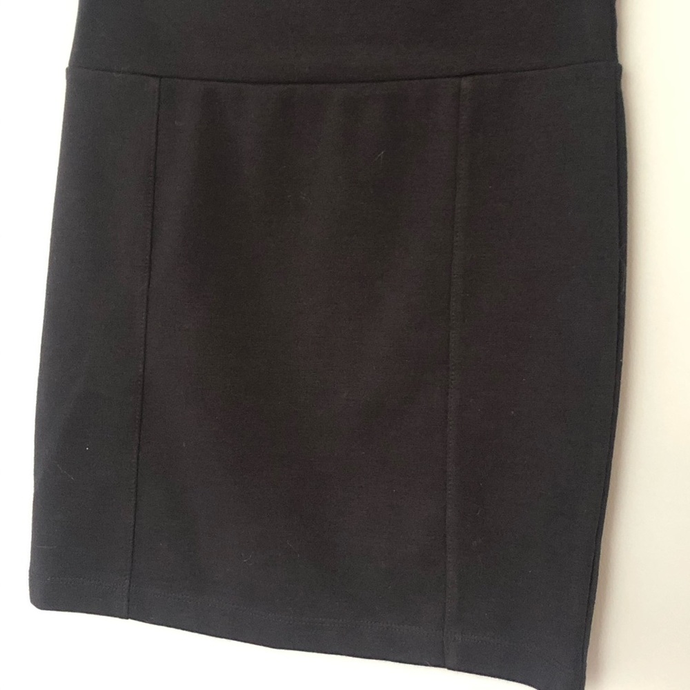 Black mini skirt - EUC